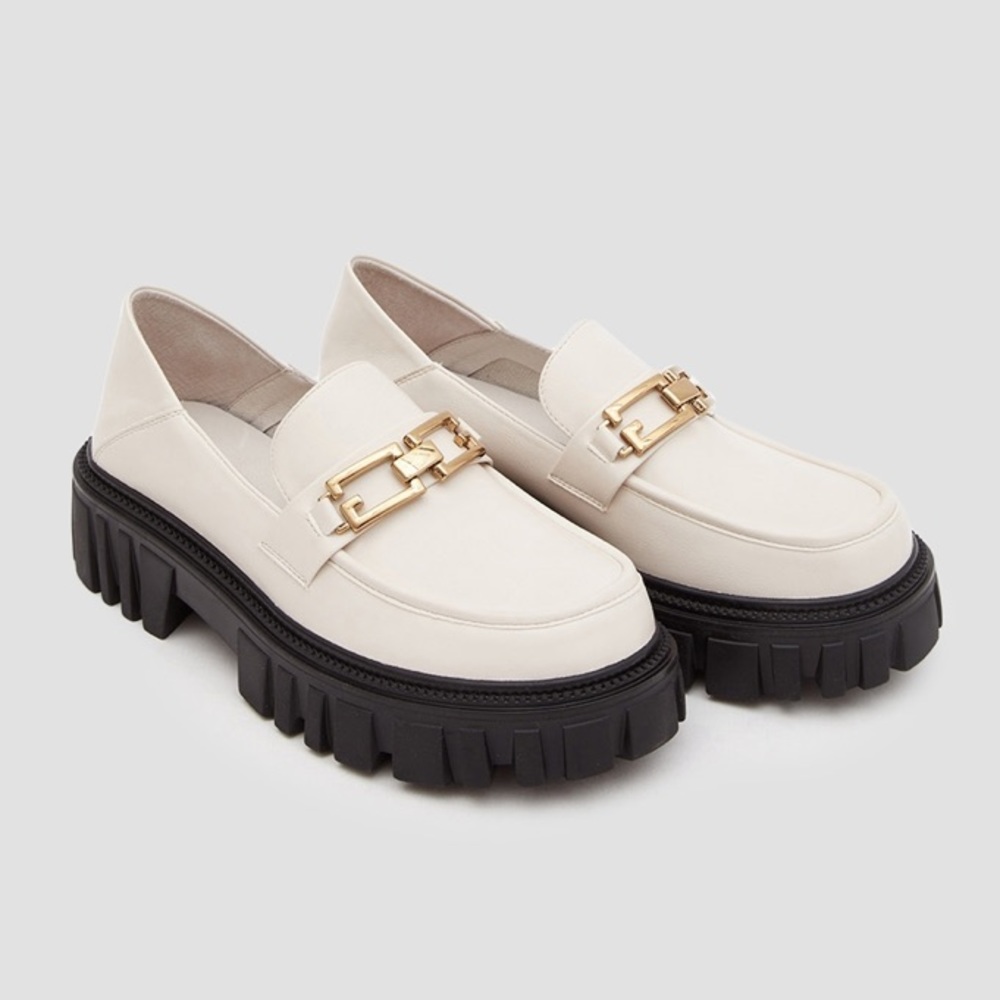 Lattelier Cream Chunky Loafers with Gold Accents